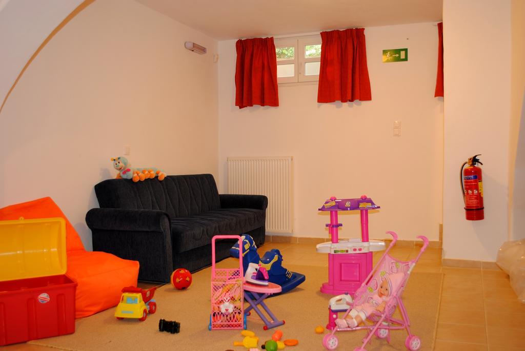 Rock House'S Villa Melody Platanés Zimmer foto